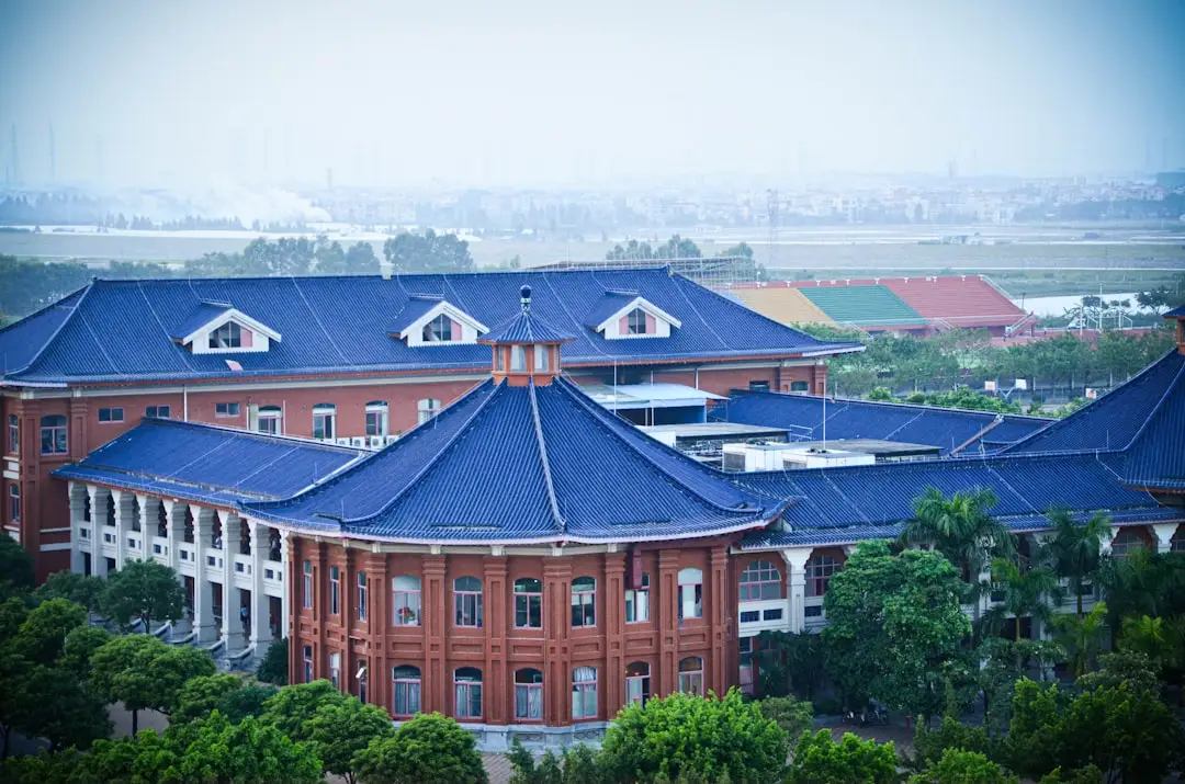 益智玩具材质安全标准与环保认证体系解读